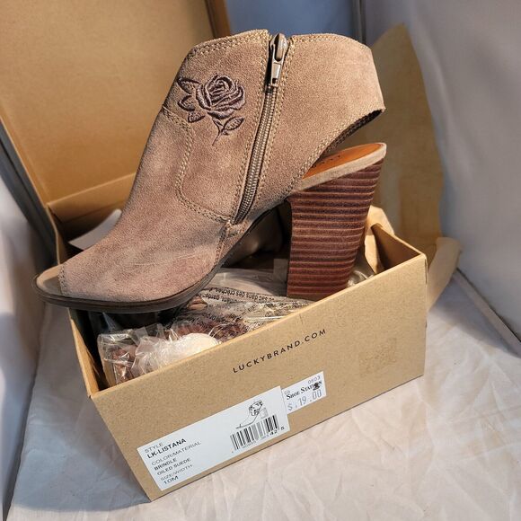 LUCKY BRAND Listana Bootie Peep Toe Size 10 M. Oiled Suede heels Winter wear NEW - Picture 1 of 3